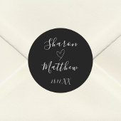 Klassiek zwart-wit handgeschreven script bruiloft ronde sticker