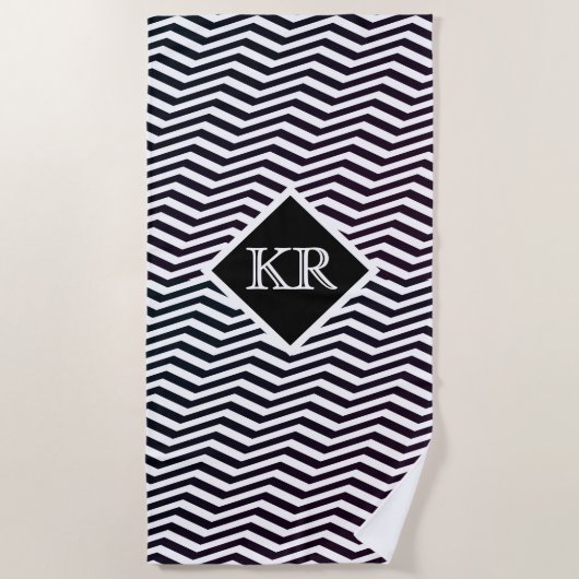 Klassiek zwart-wit zigzag chevron monogram strandlaken (Voorkant)