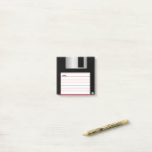 Klassieke 3,5-inch rode diskette notities post-it® notes (Op bureau)