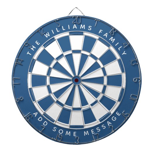 Klassieke Blauw Wit Aangepaste Familienaam en Beri Dartbord (Voorkant)