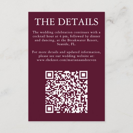 Klassieke bordeauxrode monogramenvelopkaart informatiekaartje (Voorkant)