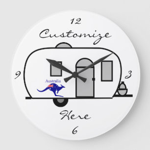  klassieke caravan met afgeronde caravan grote sto grote klok