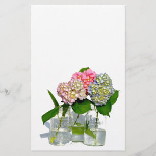 Klassieke elegante roze hortensia's in metselaarpo briefpapier