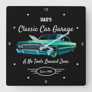 Klassieke garage voor oude auto's Papa's groene au Vierkante Klok