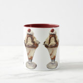 Klassieke Hot Fudge Ijs Sundae Desserts Mok (Midden)