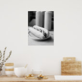 Klassieke hotdog met mosterd en ketchup poster (Keuken)