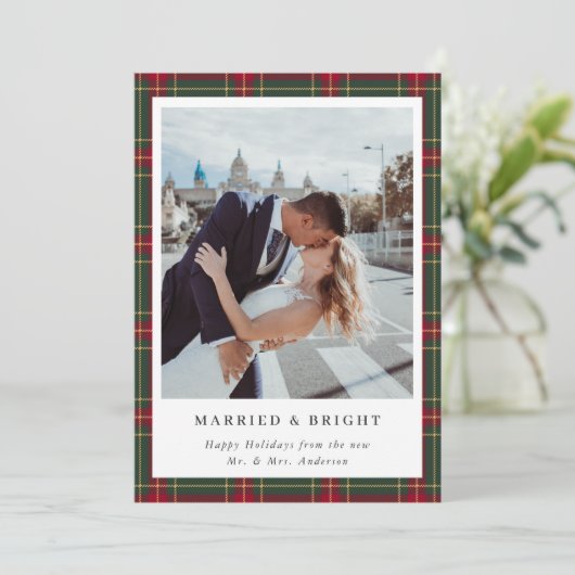 Klassieke Kerst Plaid Getrouwd en Stralend Foto Feestdagenkaart (Staand voorkant)
