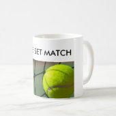 Klassieke koffiebroodjes voor tennisliefhebbers koffiemok (Voorkant rechts)