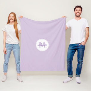 Klassieke Lilac Naam en Monogrammed Medaillon Fleece Deken