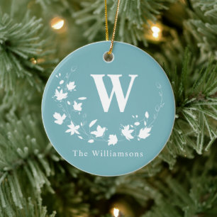 Klassieke Monogram Naam Teal Bloemenkrans Aangepas Keramisch Ornament