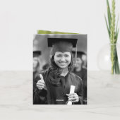 Klassieke monogram O Graduation Cap Foto Modern Bedankkaart (Achterkant)
