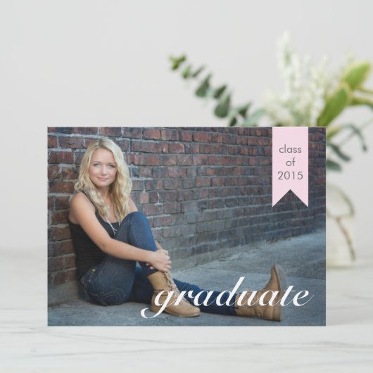 Klassieke roze Afstuderen aankondiging - Uitnodige (Staand voorkant)