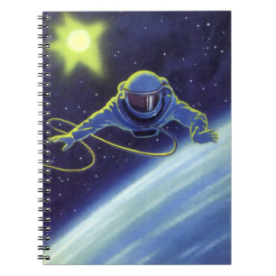 Klassieke Sciencefiction-astronaut tijdens een rui Notitieboek