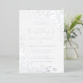 Klassieke White Wedding Silver Folie Uitnodiging (Staand Voorkant)