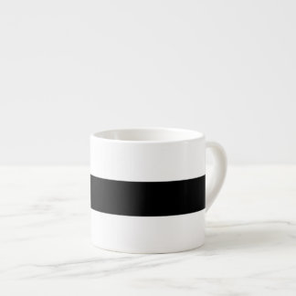 Klassieke zwarte en witte strepen espresso kop