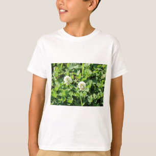 Klavers en bloemen t-shirt