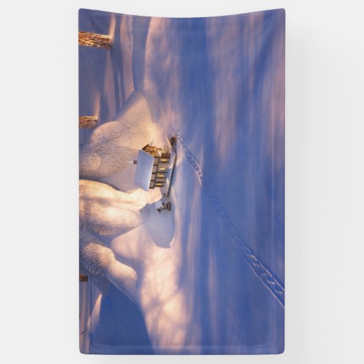 Klein huis in sneeuwbanner spandoek (Verticaal)