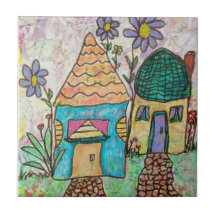 Klein huis met grote bloemen