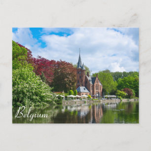 Klein kasteel bij het meer in Brugge, België Briefkaart