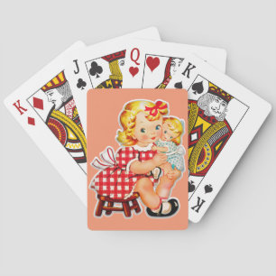 Klein retro vintage poppenmeisje kind pokerkaarten