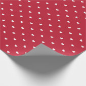 Klein wit hart op rood patroon cadeaupapier (Hoek)