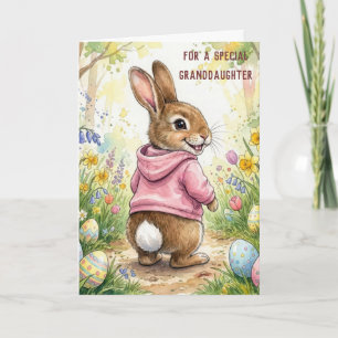 Kleindochter Paashaas in een lentetuin Kaart