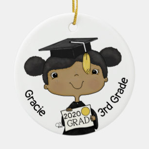 Kleine Afstuderen Meisje Donkere Huid Keramisch Ornament