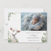 Kleine Baby Lamb en Eucalyptus doop Bedankkaart (Voorkant)