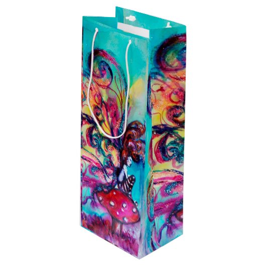 KLEINE ELF VAN MUSHROOMEN WIJN CADEAUTAS (Voorkant Gekanteld)