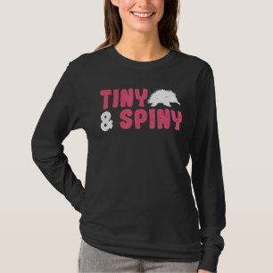Kleine en zeer kleine prijsopgave voor een monotre t-shirt