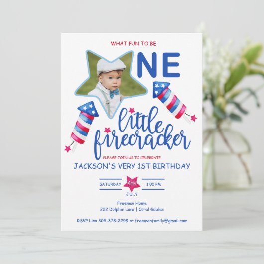 Kleine Firecracker 4th van juli Eerste Verjaardag Kaart (Staand voorkant)