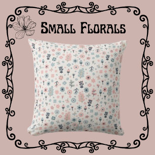 Kleine Florals Roze en Blauw op Cream Kussen