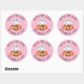 Kleine geest en pompoenen redden de datum ronde sticker (Vel)