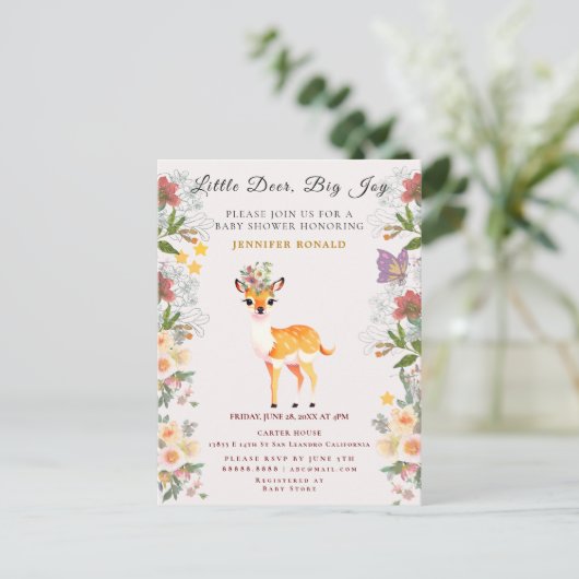 Kleine Herten, Grote Vreugde Roze Bloemen en Vlind Uitnodiging Briefkaart (Staand voorkant)