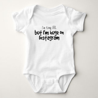 Kleine IRL, maar enorm op Instagram baby bodysuit