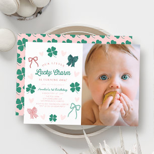 Kleine Lucky Charm Boog Shamrock Foto 1e Verjaarda Kaart