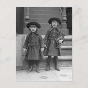 Kleine meisjes met teddyberen, 1921 briefkaart