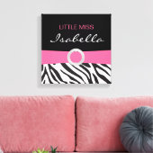 Kleine Miss Naam Canvas op Zebra Patroon Afdruk (Insitu (Woonkamer))