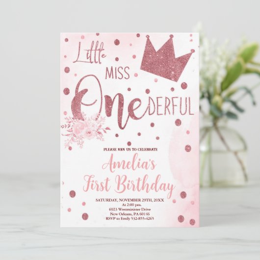 Kleine Miss Onederful Verjaardag, 1e Verjaardag Kaart (Staand voorkant)