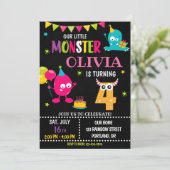 Kleine monsterverjaardagsuitnodiging voor meisje kaart (Staand voorkant)