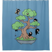 Kleine Ninjas in Bonsai Tree op Blauw Douchegordijn (Voorkant)