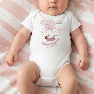 Kleine pasgeboren baby meisje romper