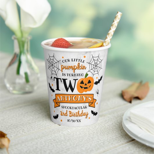 Kleine pompoen die twee Halloween 2e verjaardag dr Papieren Bekers (Insitu)