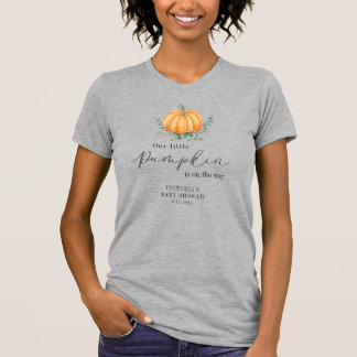 Kleine pompoen is op weg naar het Baby shower T-shirt