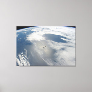 Kleine satellieten draaien boven een deel van de a canvas afdruk