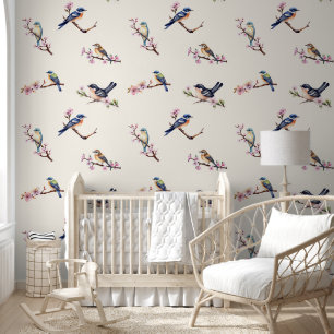 Kleine vogels op bloesem boom tak van wit behang