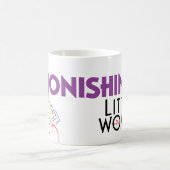 Kleine vrouwen "ASTONISHING!" Mok (Center)