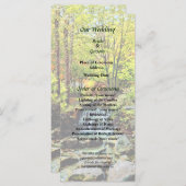 Kleine waterval in het herfstparkprogramma Wedding Programma (Voorkant / Achterkant)