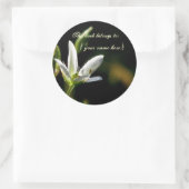 Kleine witte bloem ronde sticker (Tas)