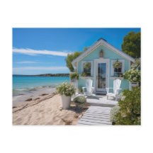 kleines mintfarbenes Strandhaus am Meer